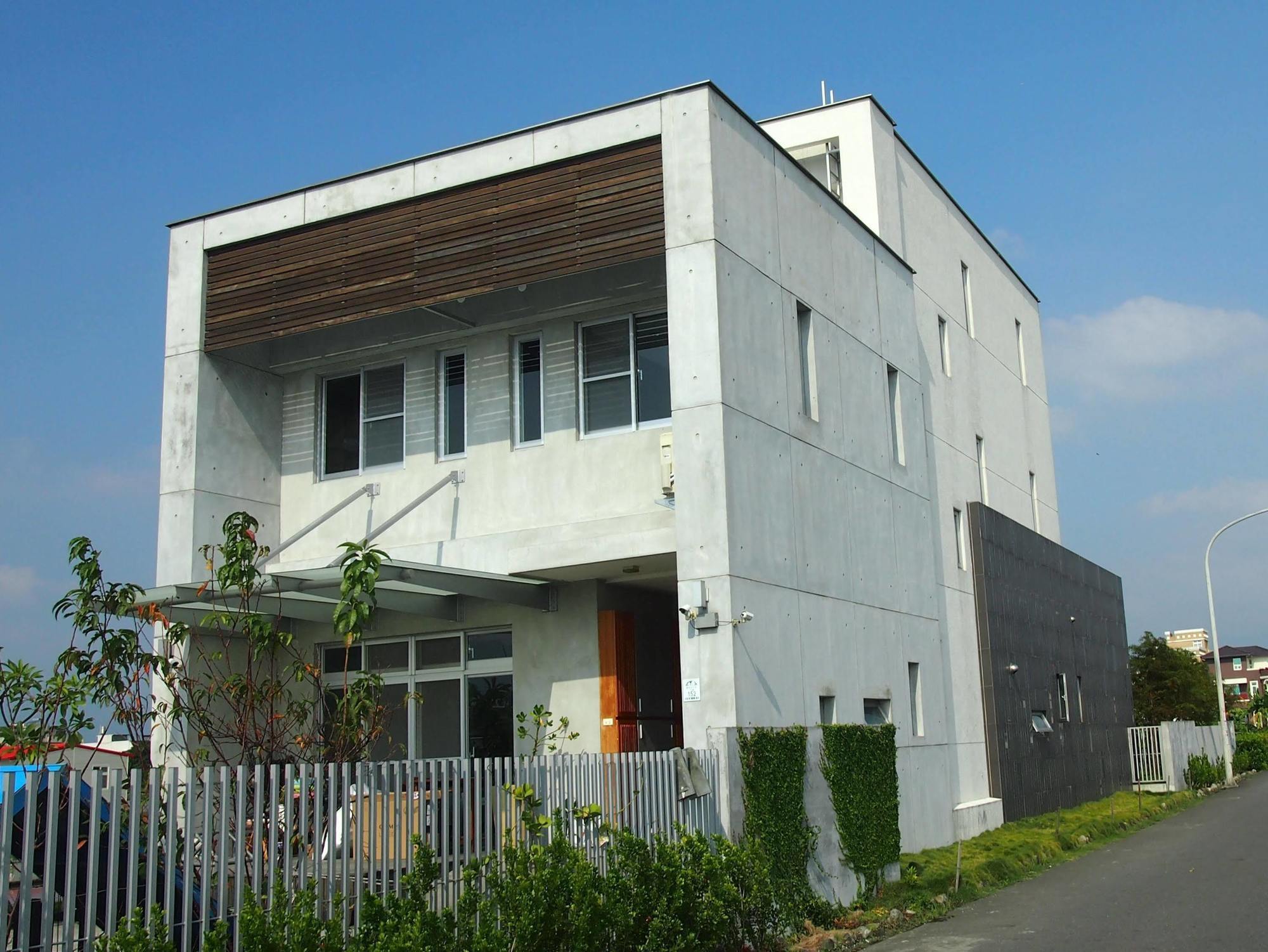 Outside Inn Luodong Exterior foto