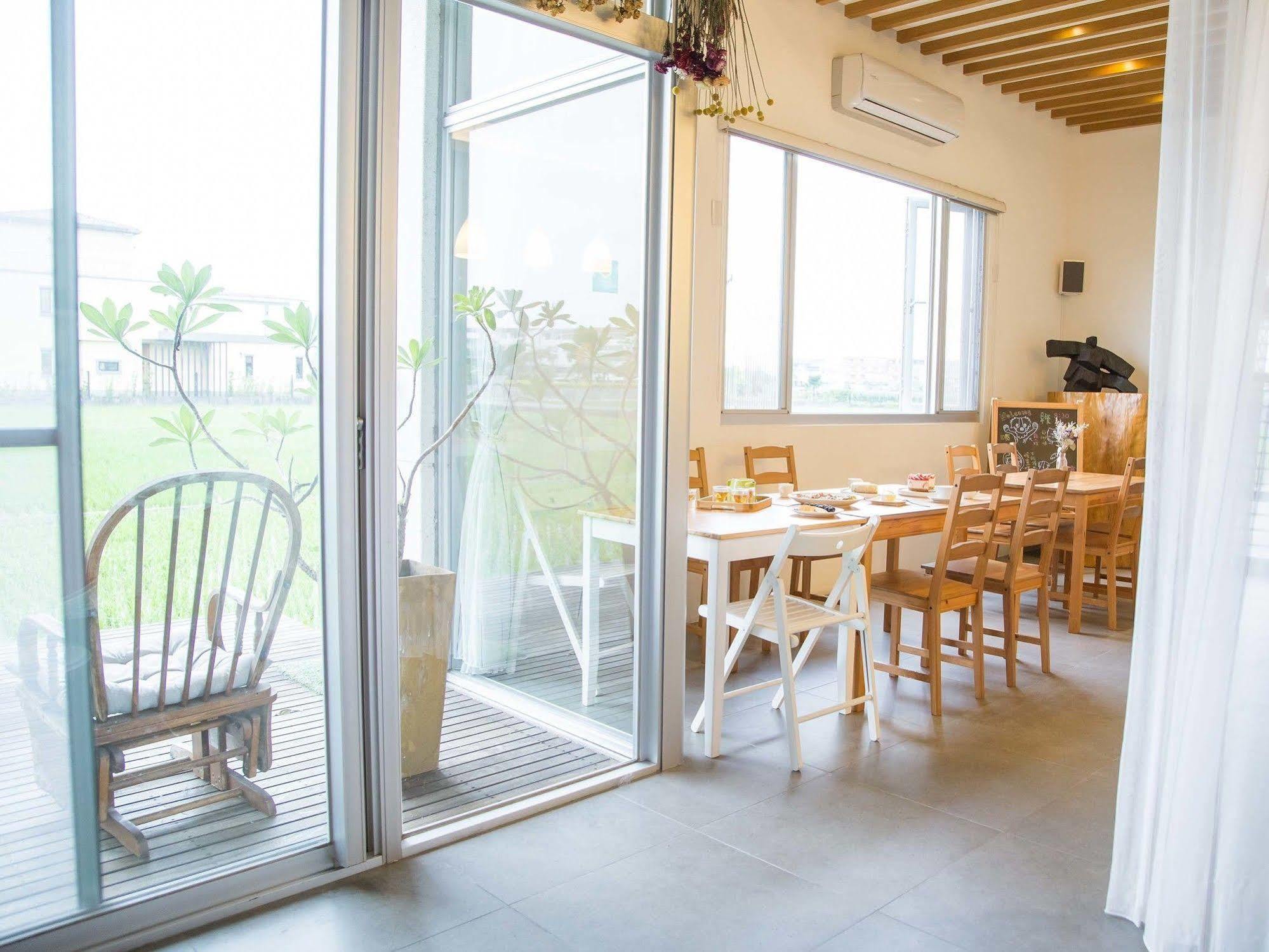 Outside Inn Luodong Exterior foto